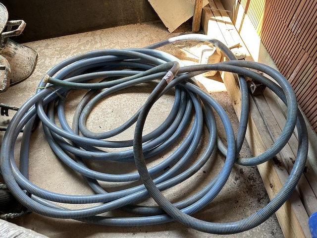 1 geringde buis - afbeelding 1 van  1