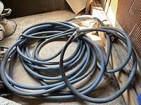 1 geringde buis - afbeelding 1 van  1