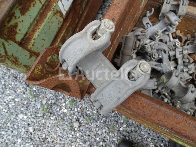 1 gesloten contourtray met grote set enkel- en dubbele bevestigingen - afbeelding 3 van  8