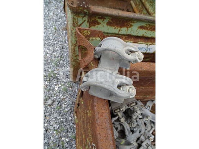 1 gesloten contourtray met grote set enkel- en dubbele bevestigingen - afbeelding 6 van  8