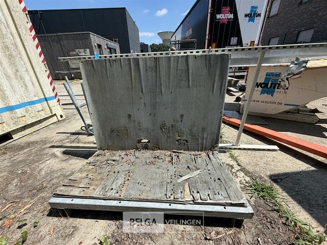 1 glasbak - afbeelding 1 van  3