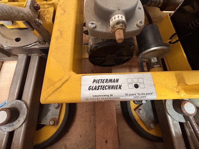 1 glaslift pieterman glastechniek - afbeelding 2 van  5