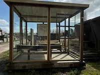 1 glazen bushokje - afbeelding 2 van  2