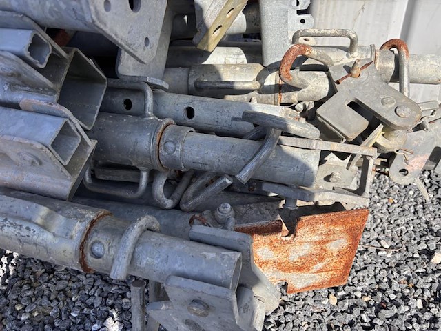 1 groot lot div bouwmaterialen/onderdelen - afbeelding 10 van  12