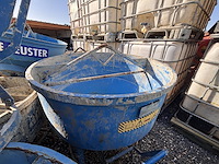 1 grote betonkubel boscaro - afbeelding 1 van  2