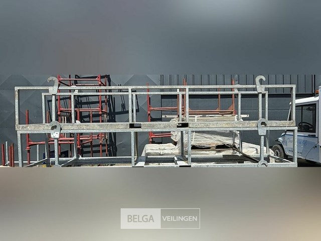 1 grote loopbrug - afbeelding 1 van  2
