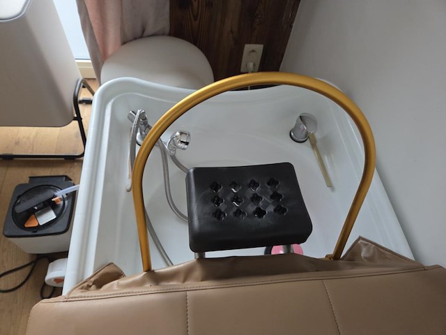 1 hair and nature head spa - afbeelding 12 van  20