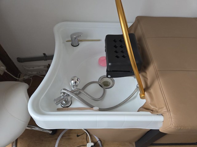 1 hair and nature head spa - afbeelding 14 van  20