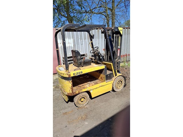 1 heftruk zonder batterijen - afbeelding 1 van  5