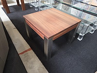 1 houten bijzettafel met rvs poten - afbeelding 2 van  4