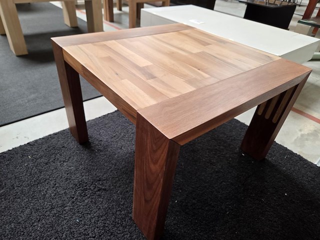 1 houten bijzettafel - afbeelding 3 van  4