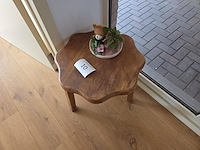 1 houten bijzettafeltje - afbeelding 2 van  2