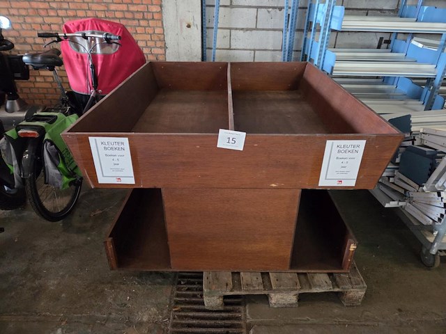 1 houten boekenbak - afbeelding 1 van  3