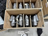 1 houten kist met 4 spots hqi 150watt met haak - afbeelding 1 van  7
