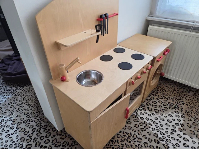 1 houten speelgoedkeukentje en wasmachine - afbeelding 2 van  2