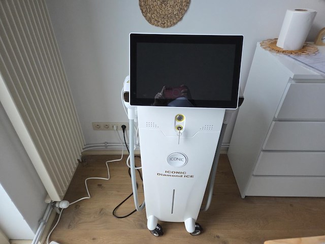 1 iconic diamond ice diode laser hair removal device - afbeelding 1 van  26