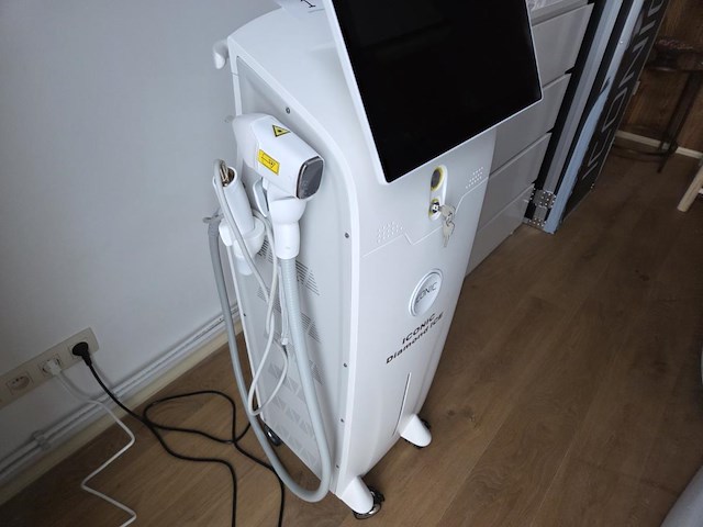 1 iconic diamond ice diode laser hair removal device - afbeelding 20 van  26