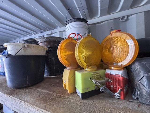 1 inhoud container - afbeelding 11 van  11