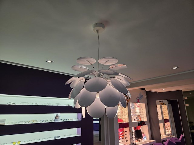 1 kleine bloemvormige lamp discoco by christophe mathieu for marset - afbeelding 1 van  6