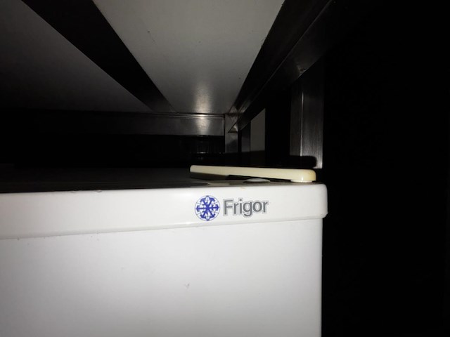 1 kleine koelkast frigor - afbeelding 2 van  4
