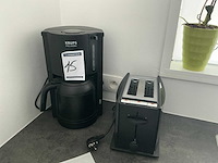 1 koffiezetapparaat krups en 1 broodrooster