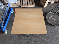 1 laag tafeltje - afbeelding 2 van  3