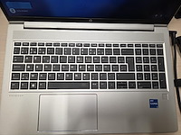 1 laptop hp probook - afbeelding 1 van  5