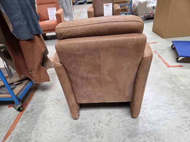 1 lederen bijzetfauteuil hemming laag - afbeelding 4 van  6