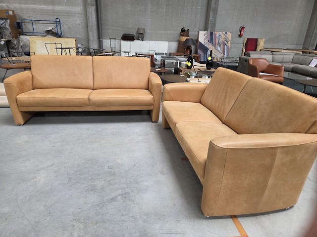 1 lederen salon hemming - afbeelding 2 van  8
