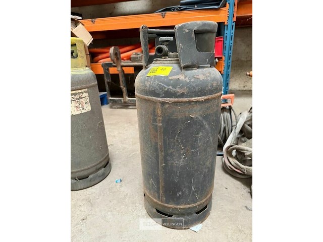 1 lege gasfles - afbeelding 1 van  2