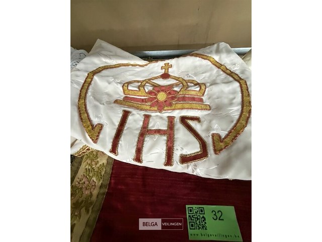 1 legger diverse kerkdoeken - afbeelding 3 van  4