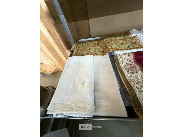 1 legger diverse kerkdoeken - afbeelding 4 van  4