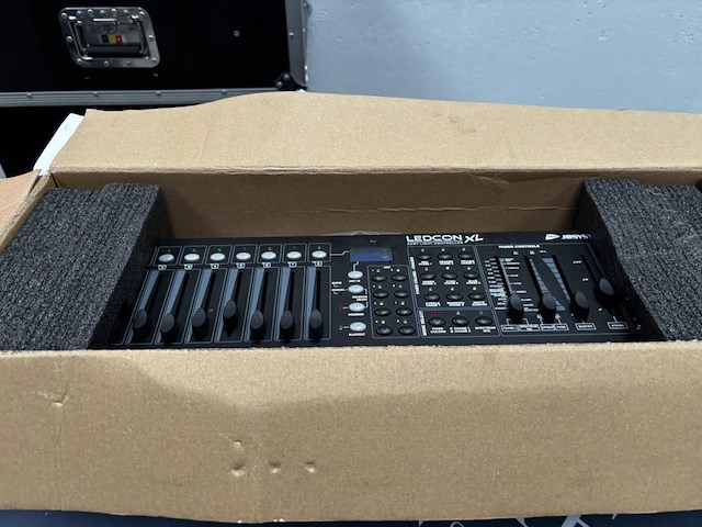 1 lighcontroller ledcon xl jbsystems - afbeelding 1 van  3