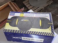 1 lot beschermingsmateriaal voor verwijderen van proscessierupsen - afbeelding 10 van  11