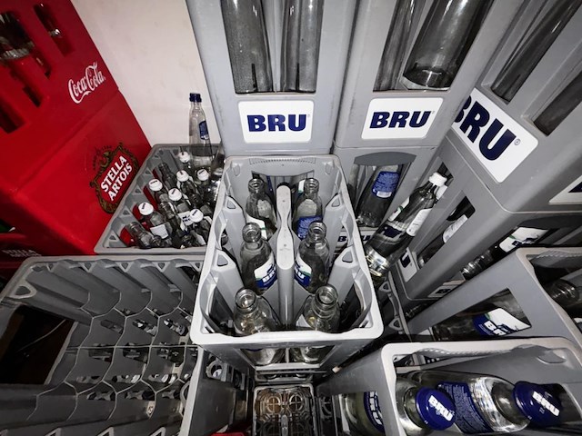 1 lot div bakken drank en leeggoed - afbeelding 2 van  4