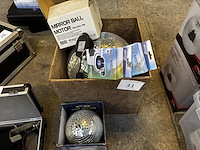 1 lot div discobollen met motors - afbeelding 1 van  5