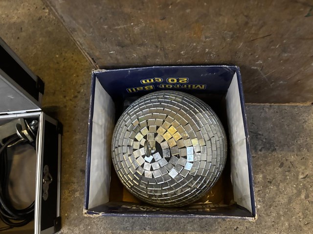 1 lot div discobollen met motors - afbeelding 2 van  5