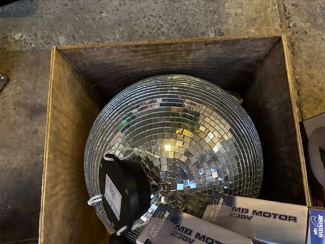 1 lot div discobollen met motors - afbeelding 5 van  5