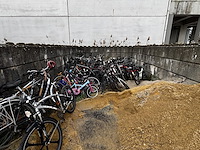 1 lot div fietsen - afbeelding 1 van  6