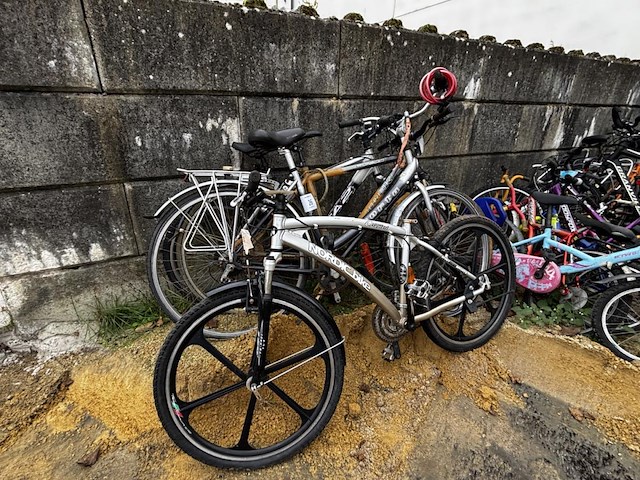 1 lot div fietsen - afbeelding 2 van  6