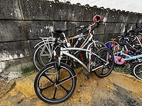 1 lot div fietsen - afbeelding 2 van  6