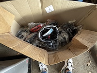 1 lot div fietshelmen - afbeelding 5 van  5
