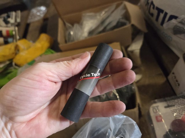 1 lot div fietsmaterialen en onderdelen - afbeelding 55 van  81