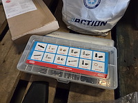 1 lot div fietsmaterialen en onderdelen - afbeelding 64 van  81