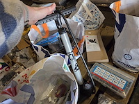 1 lot div fietsmaterialen en onderdelen - afbeelding 65 van  81