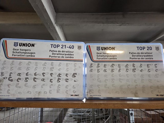 1 lot div fietsmaterialen en onderdelen - afbeelding 81 van  81