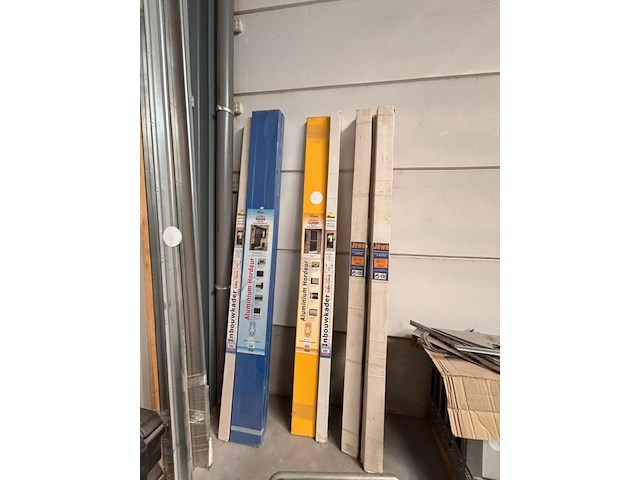 1 lot div hordeuren van fixo en jewe - afbeelding 1 van  3