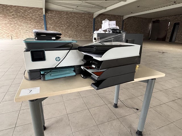1 lot div kantoormaterialen - afbeelding 1 van  9