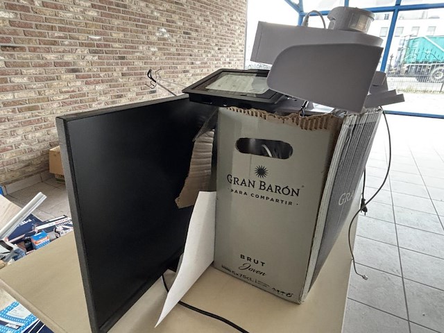 1 lot div kantoormaterialen - afbeelding 5 van  9