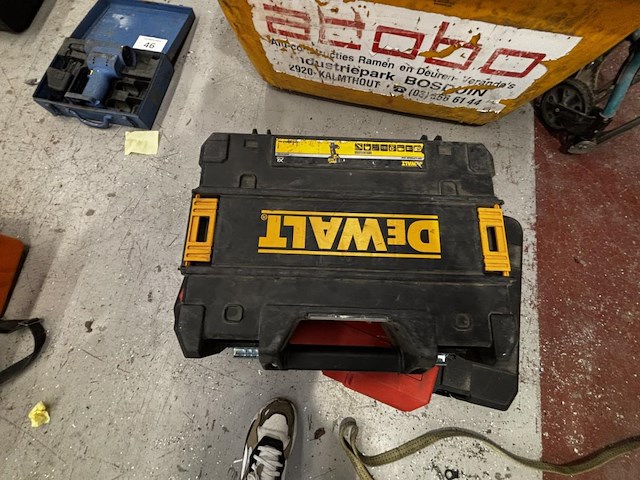 1 lot div lege gereedschapsbakken - afbeelding 3 van  5